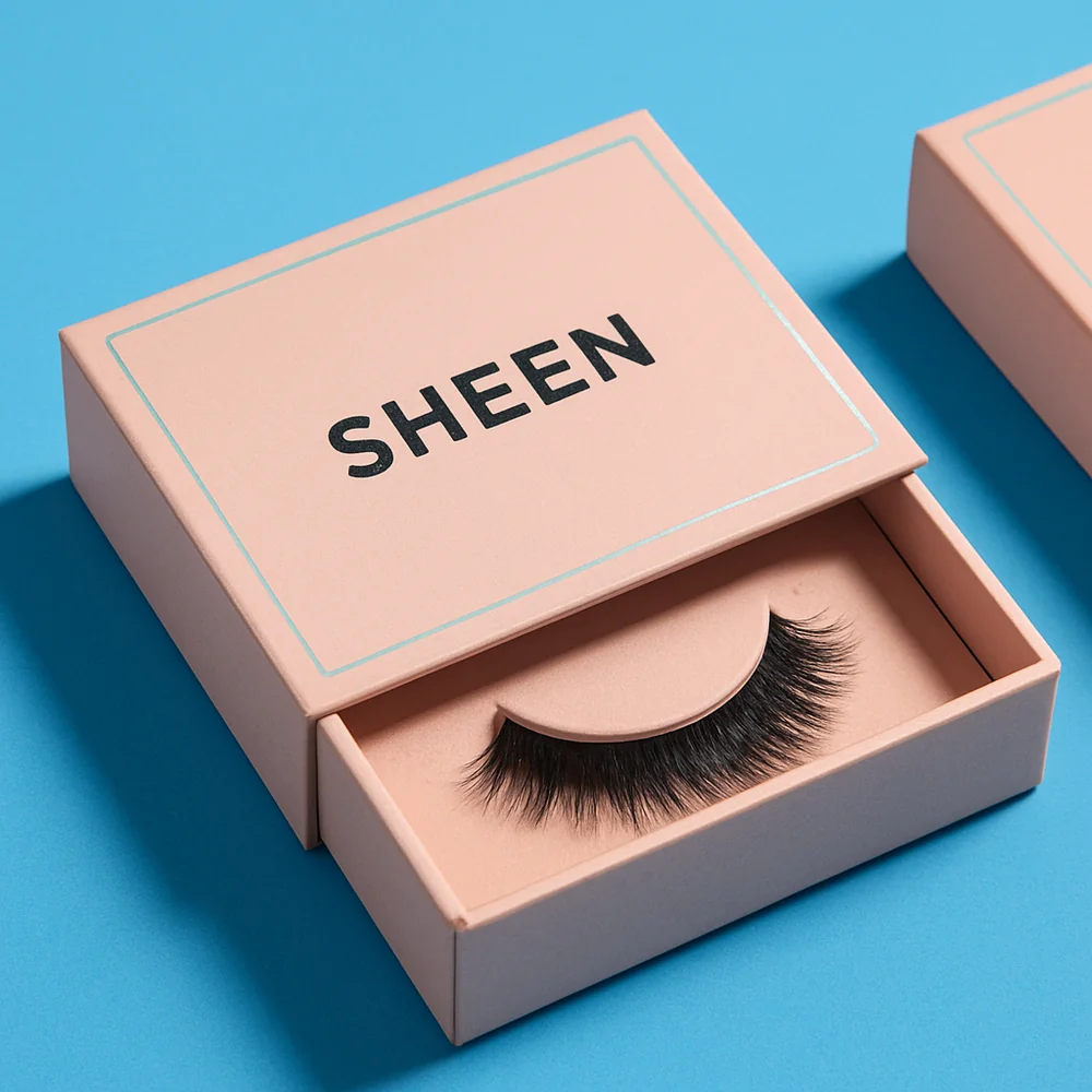 Custom Luxury Eyelash Packaging